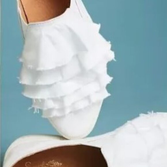 Seychelles, Anthropology Quake II ruffle linen sneakers, Size 7.5 - Picture 2 of 12